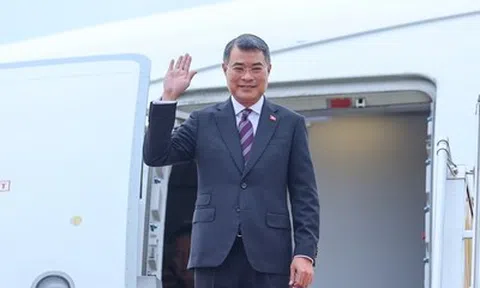 Thủ tướng Lê Minh Hưng lên đường dự Hội nghị Cấp cao kỷ niệm 35 năm quan hệ ASEAN-Nga