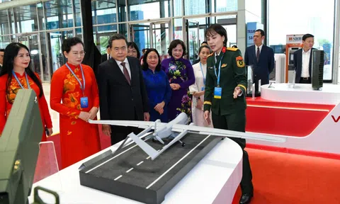 Chủ tịch Quốc hội dự Đại hội đại biểu phụ nữ toàn quốc lần thứ XIV