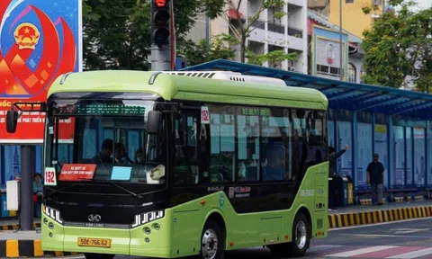 TP.HCM đặt mục chuyển đổi 100% xe buýt sang xe điện đầu năm 2027