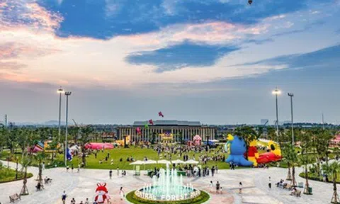 Tiện ích về đích, cộng đồng thành hình, nhà phố Vinhomes Golden City hút khách an cư và nhà đầu tư