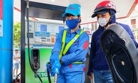Giá xăng dầu đồng loạt giảm, xăng sinh học về dưới 20.000 đồng/lít