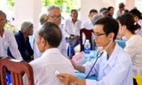 Từ năm 2026, người cao tuổi được khám sức khỏe định kỳ miễn phí ít nhất 1 lần/năm