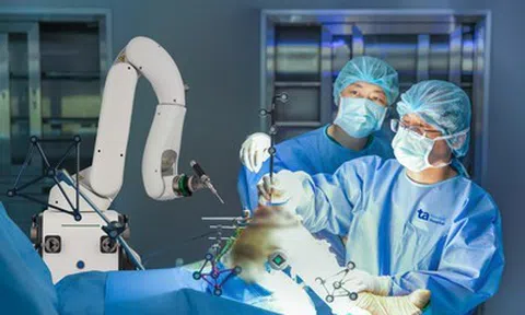 Bệnh viện Tâm Anh đạt 3 chứng nhận quốc tế xuất sắc về thay khớp bằng robot AI đầu tiên tại Việt Nam
