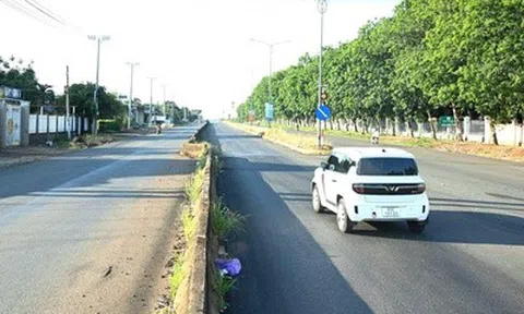 Tuyến đường "độc lạ" ở Đồng Nai: Bất cập bủa vây, nguy cơ tai nạn rình rập
