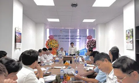 Góp ý sửa Luật Luật sư: Đề xuất bỏ thủ tục cấp giấy chứng nhận người bào chữa