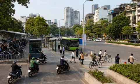 Hà Nội giải đáp câu hỏi 'người dân vào vùng phát thải thấp gửi xe ở đâu?'