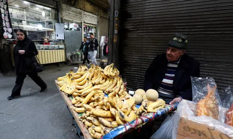 Iran lạm phát gần 90%