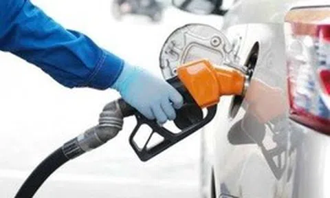 Tiếp tục giảm thuế bảo vệ môi trường, VAT với xăng dầu đến hết tháng 9