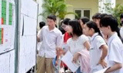 Điểm thi tốt nghiệp THPT 2026: "Mưa" điểm 10 môn Toán, lộ diện 4 thủ khoa khối B00