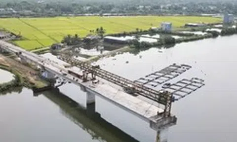 Vì sao nhiều cây cầu ở Đà Nẵng nằm chờ đường dẫn?