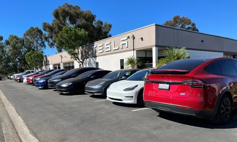 California tung ưu đãi 3.500 USD cho người mua xe điện lần đầu
