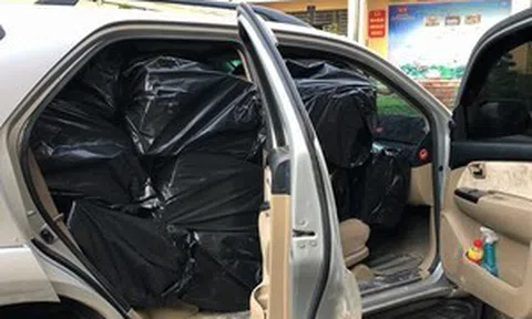 Bắt giữ nhóm đối tượng buôn lậu thuốc lá, thu giữ 11.600 bao thuốc