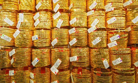 Giá vàng giảm mạnh