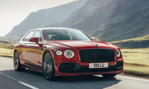 Bentley Flying Spur V8 mới mạnh 542 mã lực