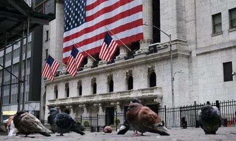 Phố Wall lãi lớn nhất trong 11 năm bất chấp đại dịch Covid-19