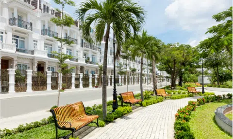 Bât động sản khu vực nào đang cạnh tranh với khu Đông?