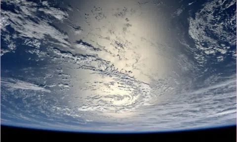 Bỏ phiếu từ không gian ở Mỹ dễ dàng hơn đi bầu trên mặt đất