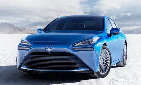 Toyota Mirai 2021 lộ diện với ngoại hình như xe Lexus
