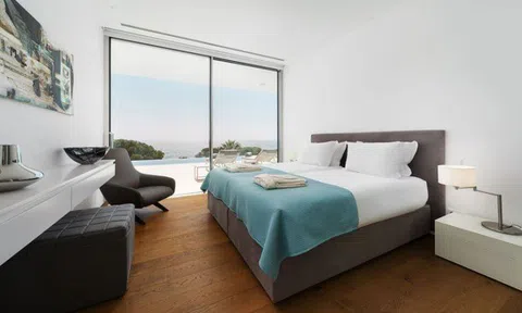 Tìm thấy lá thư do chim bồ câu vận chuyển hơn 100 năm trước