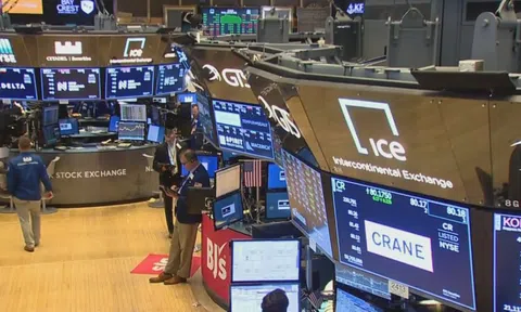 Dịch Covid-19: Fed bơm thêm 1.500 tỉ USD vào thị trường tài chính