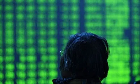 Diễn biến thị trường chứng khoán ngày 3/11: Xanh nhẹ nhưng Midcap hút tiền