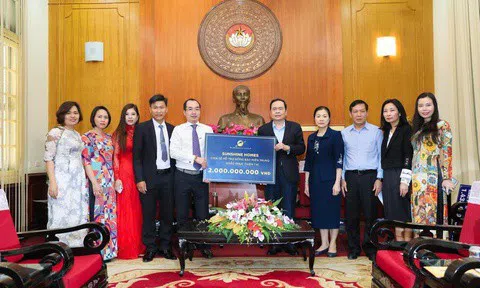 Đấu giá ngược căn hộ cao cấp để ủng hộ miền Trung