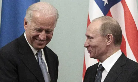 “Sân sau” của Nga bị “chọc thủng” trước đòn chính sách của ông Biden?