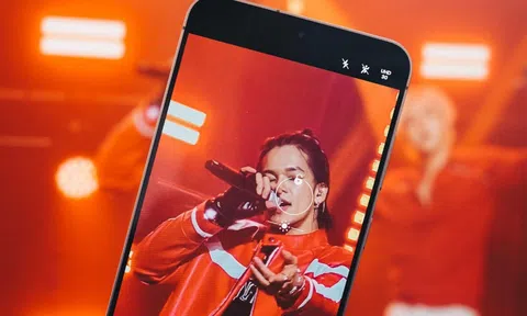 Không cần front-row vẫn có ảnh đẹp: bí kíp “nâng cấp view” với Galaxy S25 FE khi đi concert