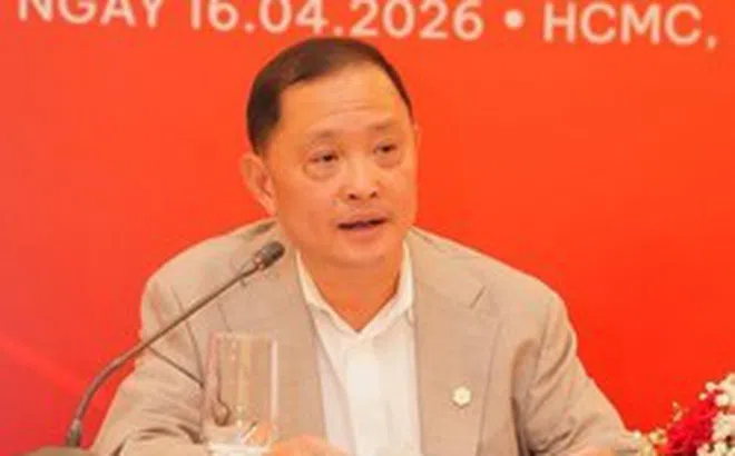 Chủ tịch Phát Đạt lý giải việc bán 88 triệu cổ phiếu giá cao rồi mua lại khi giá giảm: “Tin hay không là quyền của cổ đông”