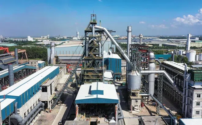 'Cựu vương' ngành thép lận đận