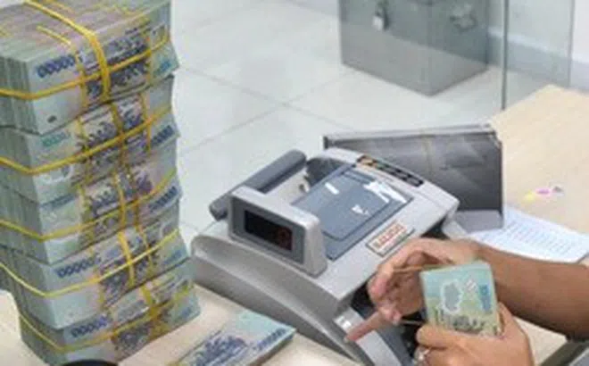 Chấn chỉnh việc tăng lãi suất huy động
