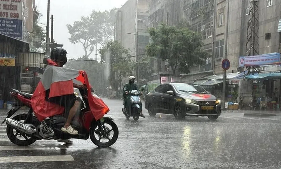 Dự báo thời tiết miền Nam ngày 2/8: Có mưa rào và dông, TP.HCM cao nhất 33°C