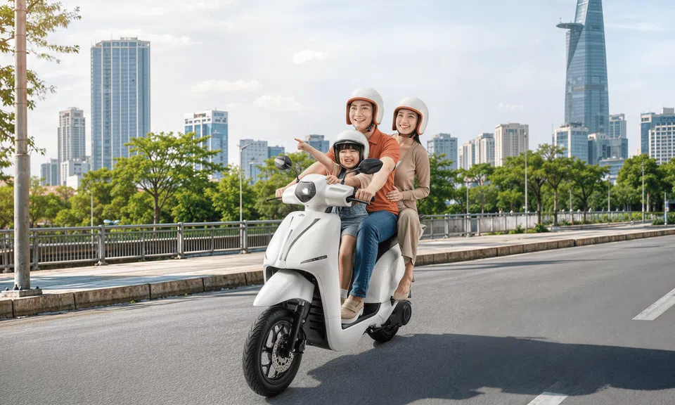 Xe máy điện ERA chính thức trình làng: Hướng tới gia đình trẻ với phạm vi hoạt động ấn tượng